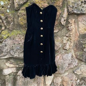 1980s Julie Durouche